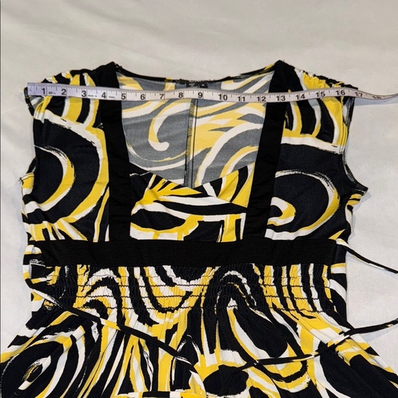 XOXO Blouse Black Yellow Crossover Bodice Top Tie Back Elastic Waist Women’s SzM - Picture 8 of 11